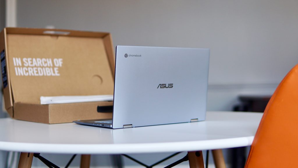 ASUS Chromebook CX5400 Unboxing