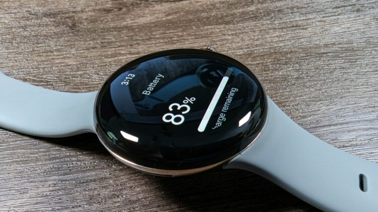 Featured image of Pixel Watch showing battery status