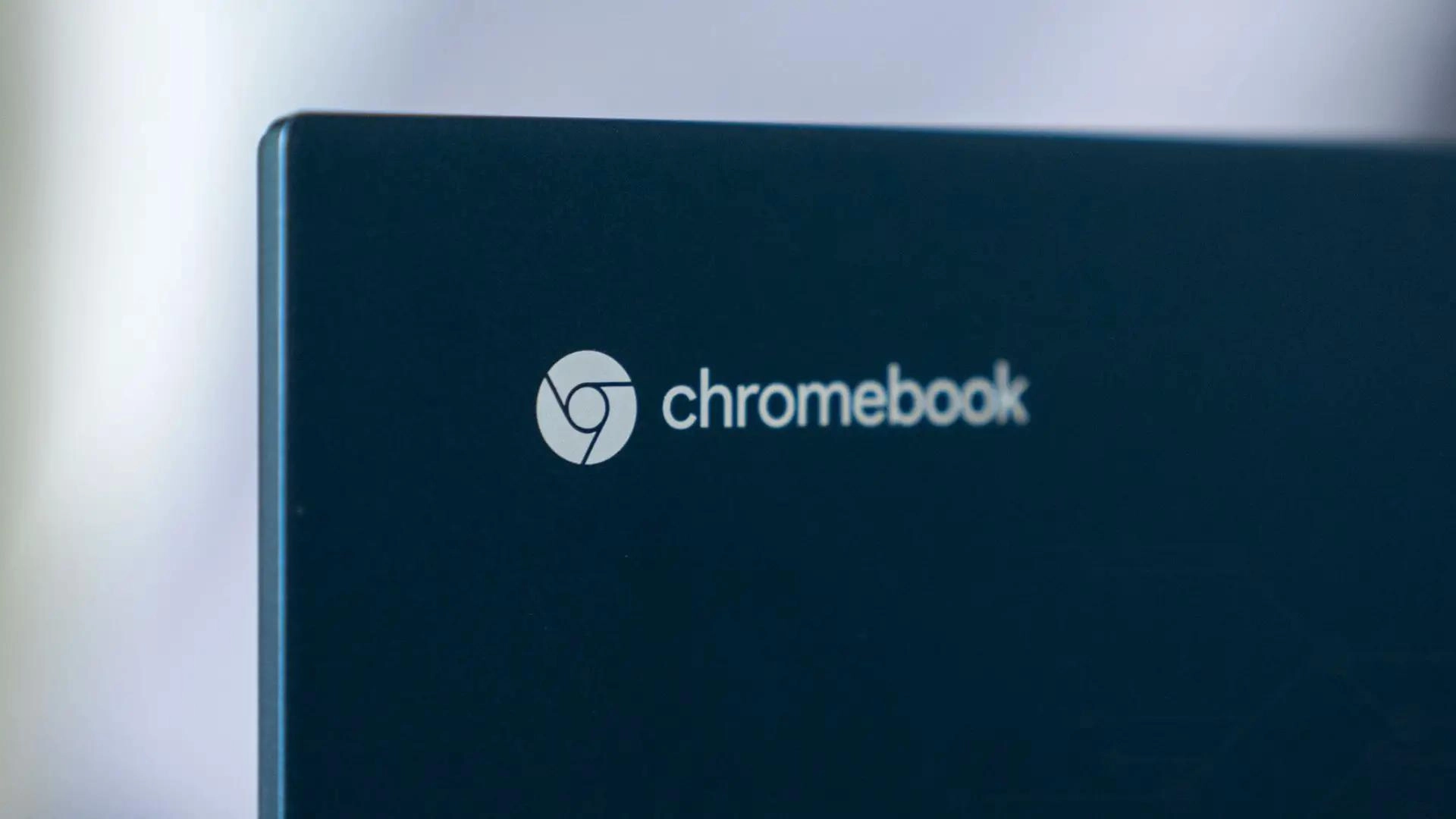 Google once again confirms Chromebooks aren’t dead after Googlebook reveal